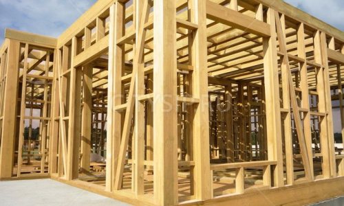 По расчетам экспертов доля деревянных домов в малоэтажном строительстве может приблизиться к 40 %